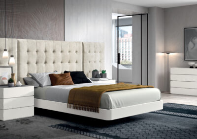 Lit et meubles pour la chambre à coucher