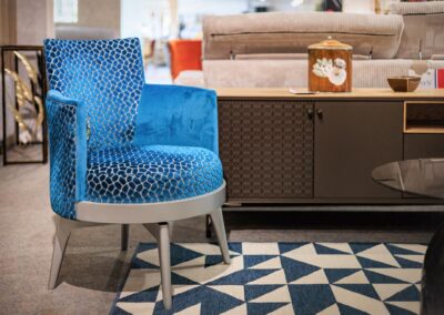 Fauteuil au magasin de meubles Montorfano